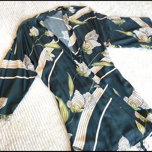 Novella Royale medium wrap top